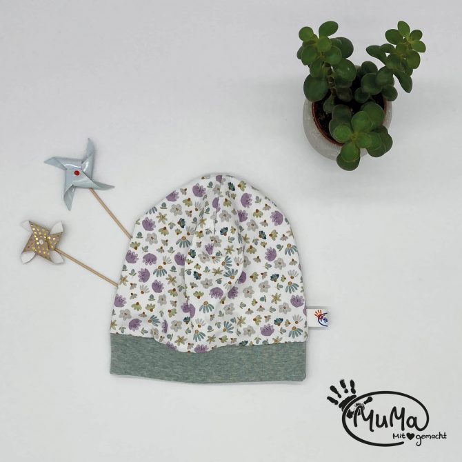 Beanie mit Bund - Bio-Jersey Blume Weiss mit Bund mint