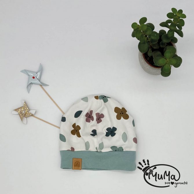 Beanie mit Bund - Bio-Jersey Blumen Gross mit Bund mint
